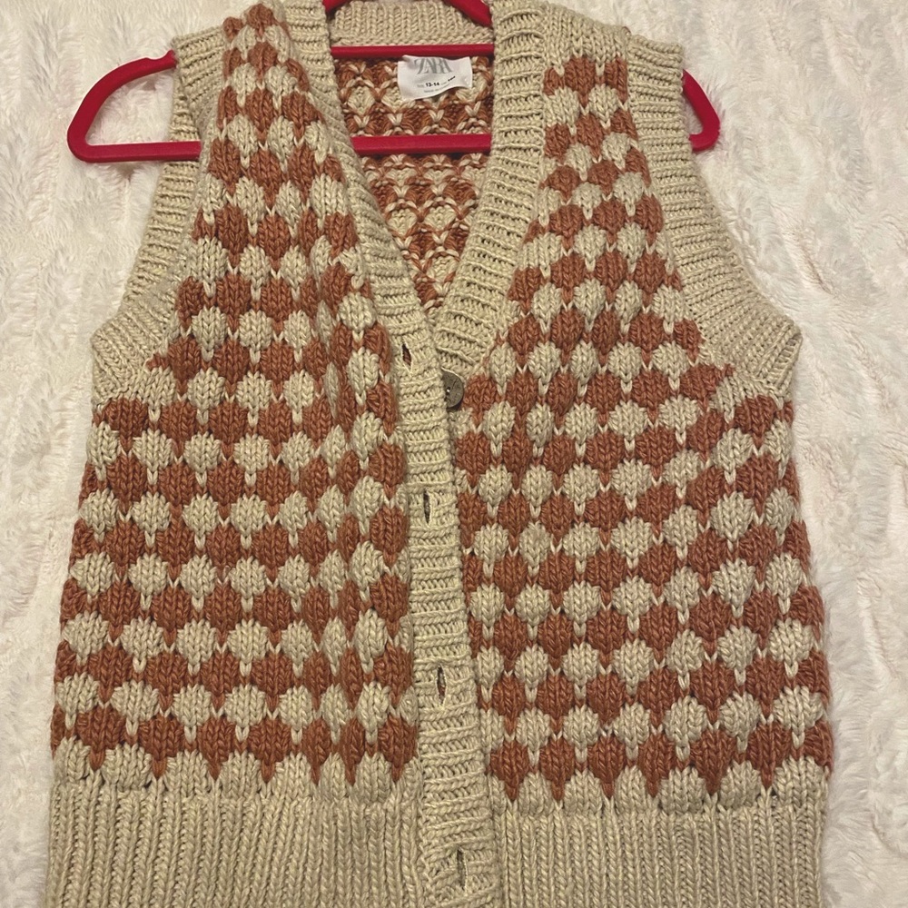 zara sweater vest